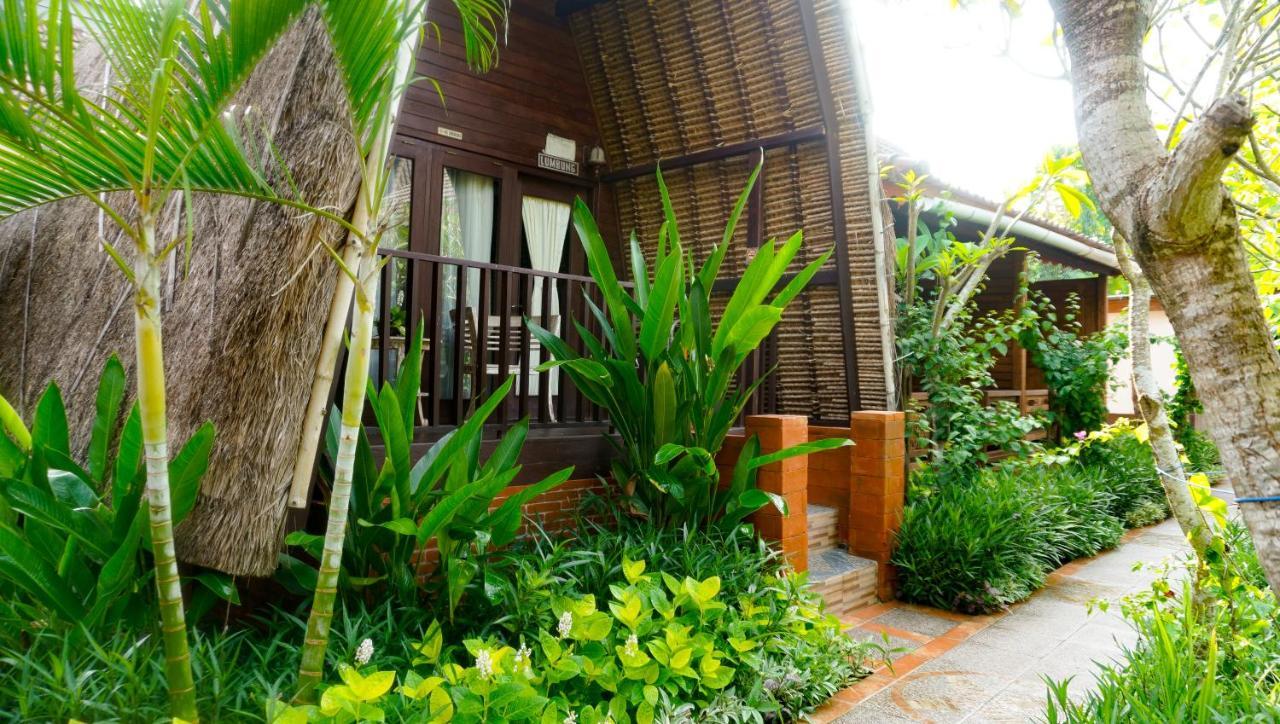 La Nusa Homestay RedPartner Toyapakeh Exterior foto