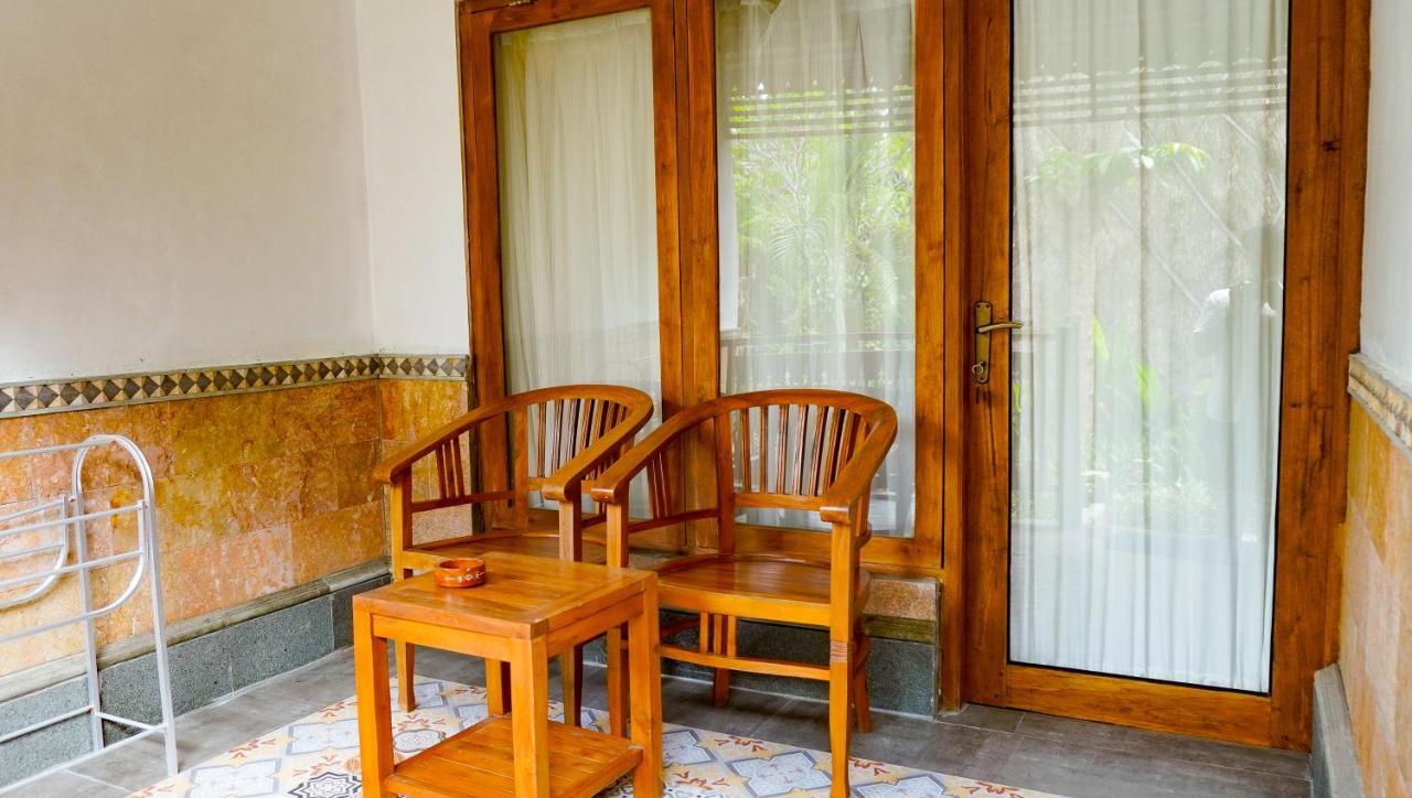 La Nusa Homestay RedPartner Toyapakeh Exterior foto