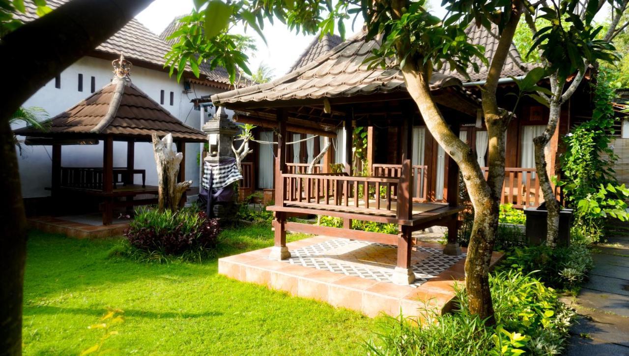 La Nusa Homestay RedPartner Toyapakeh Exterior foto