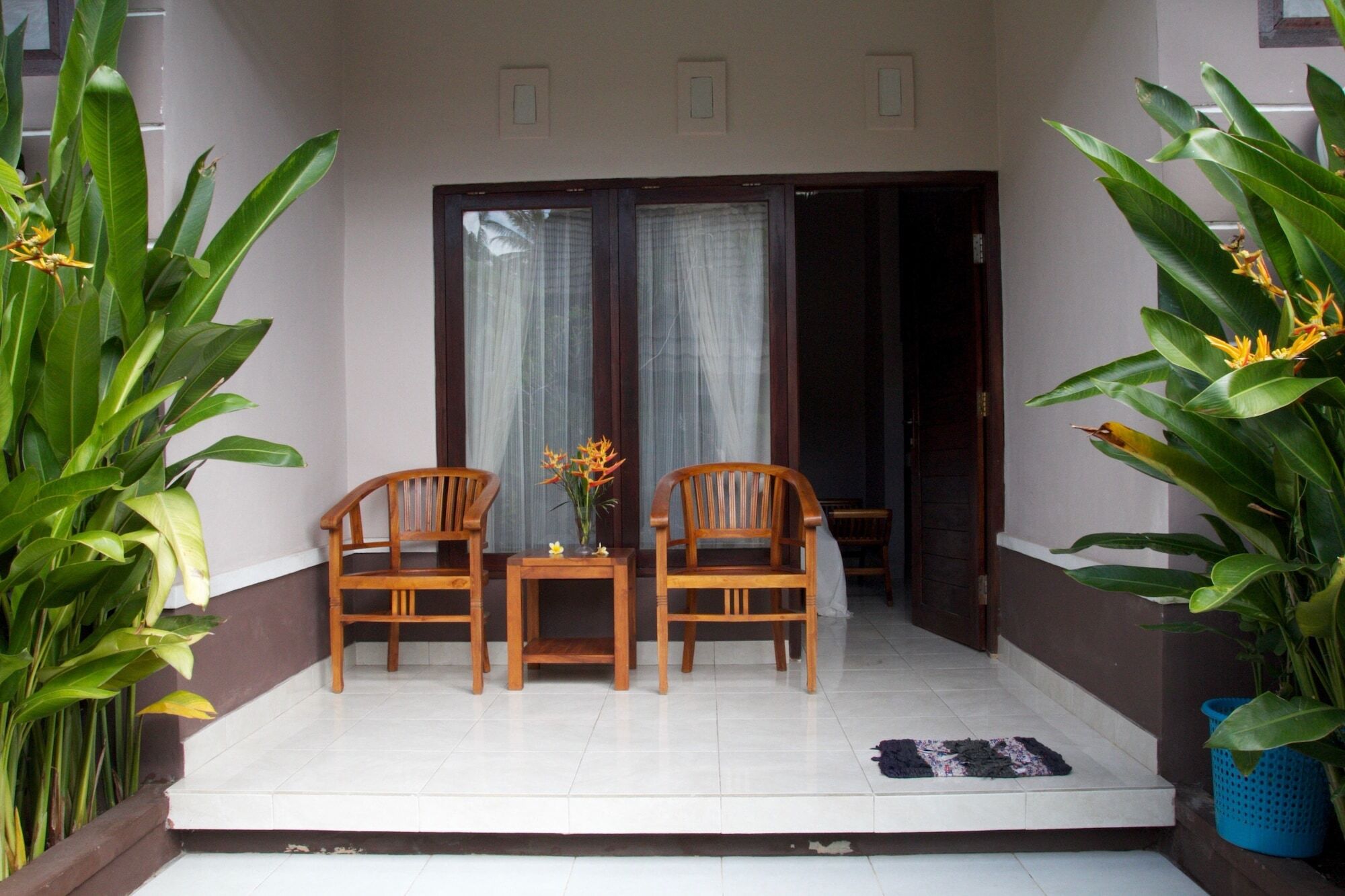La Nusa Homestay RedPartner Toyapakeh Exterior foto